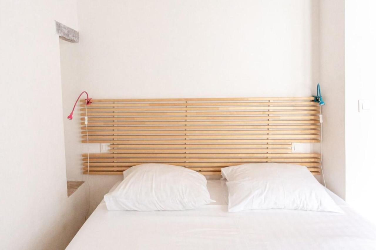 2-Star Apartment Close To Beaches And All Amenities อองทีบส์ ภายนอก รูปภาพ