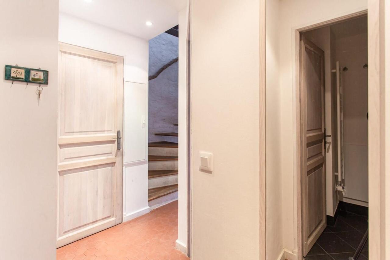 2-Star Apartment Close To Beaches And All Amenities อองทีบส์ ภายนอก รูปภาพ